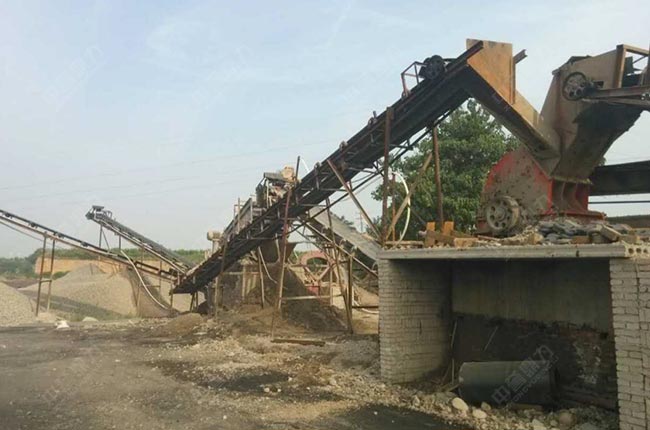 陜西三原制砂生產(chǎn)線現(xiàn)場(chǎng)