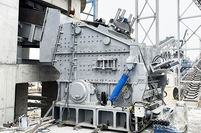 DLHCS1520反擊式破碎機(jī)