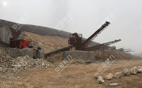 新鄉(xiāng)鼎力重慶銅梁大型碎石生產(chǎn)線現(xiàn)場