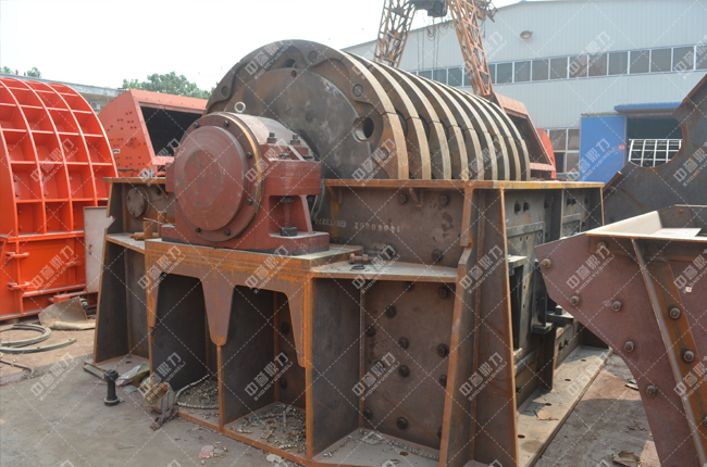 錘式破碎機(jī)結(jié)構(gòu)