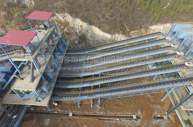 膠帶輸送機(jī)客戶(hù)現(xiàn)場(chǎng)4