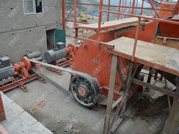 錘式破碎機(jī)