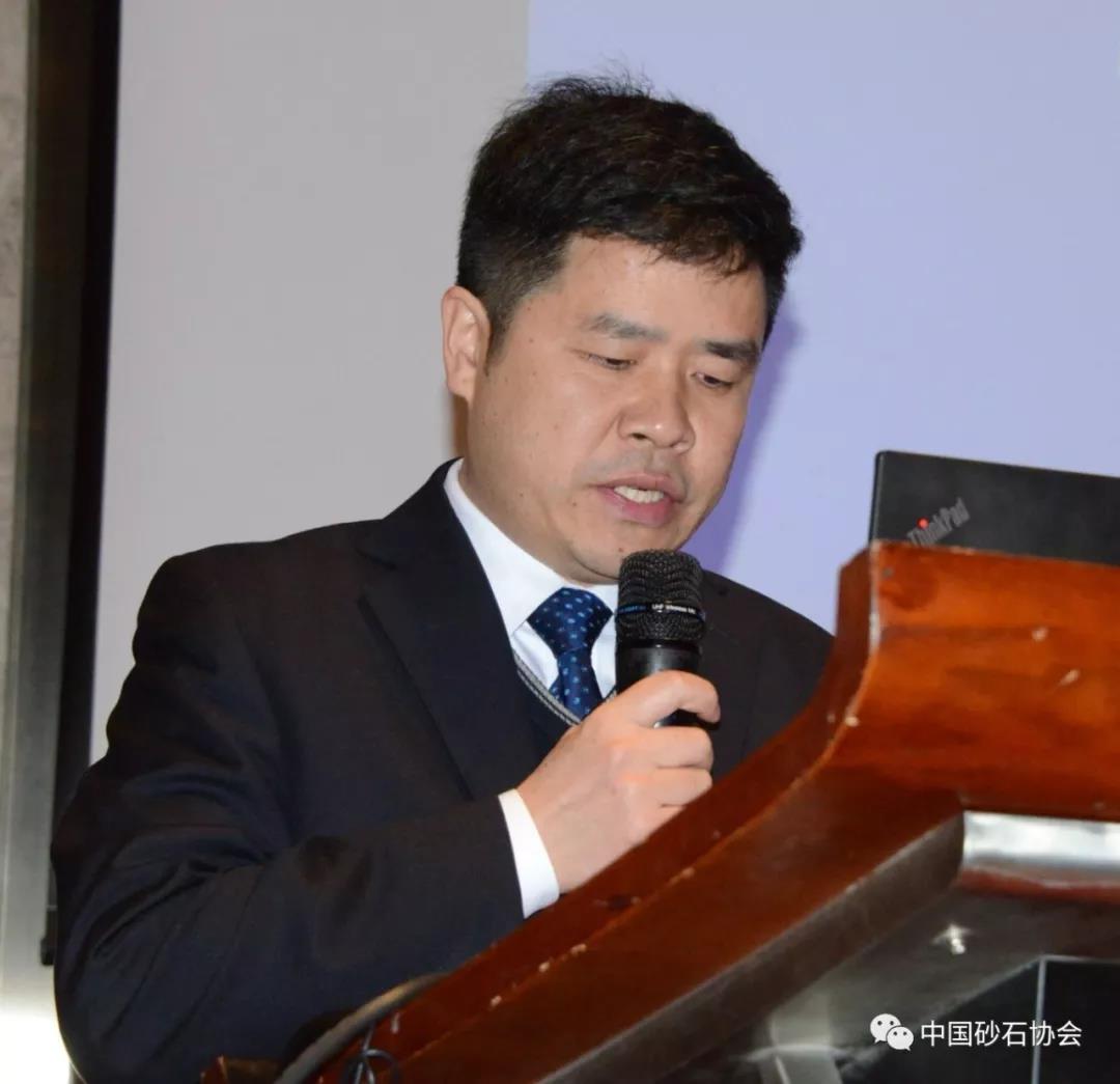 �F���F·Ͷ�Y����؟(z��)�ι�˾�hίί�T��������(j��ng)�� �Y��