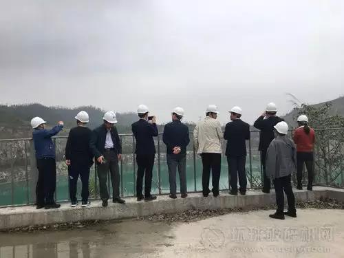 �V����dʯ�������T̩ʢʯ���Gɫ�Vɽ���O(sh��)ӭ������ɽ�ಿ�T����