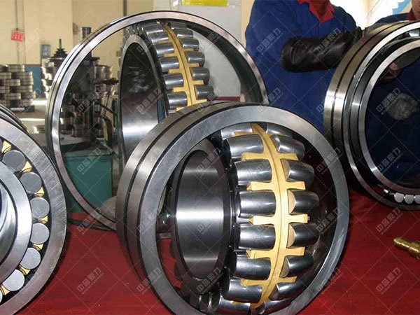 反擊式破碎機(jī)軸承 反擊式破碎機(jī)軸承