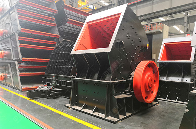 錘式制砂機(jī)