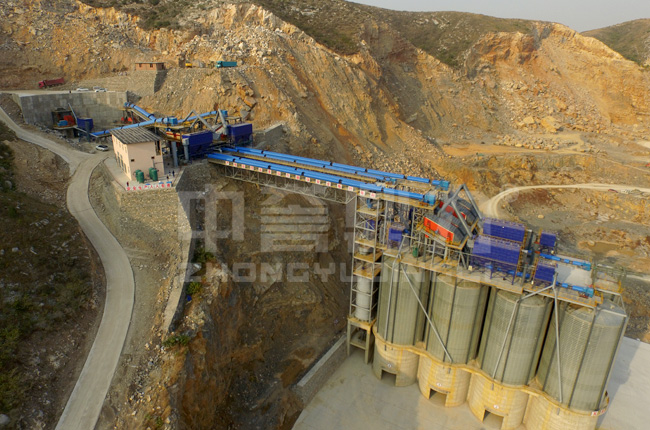 河南新鄉(xiāng)春江水泥時(shí)產(chǎn)1500噸機(jī)制砂石生產(chǎn)線